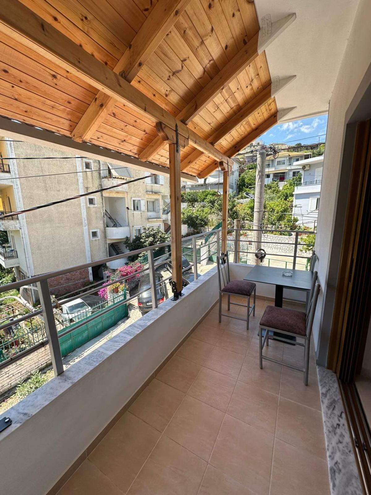Evelina Ernild Rooms Sarande Bagian luar foto